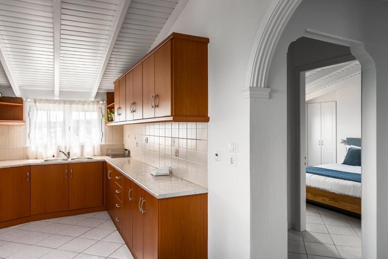 The Seaview Corner Apartments By Konnect, Ipsos Corfu Exterior photo